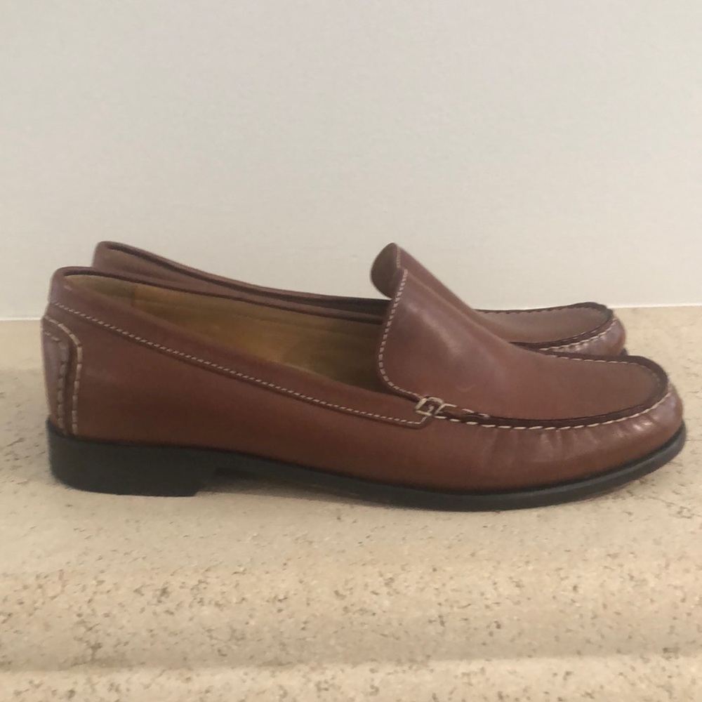Cole Han Cognac leather Loafers. Size 8.5